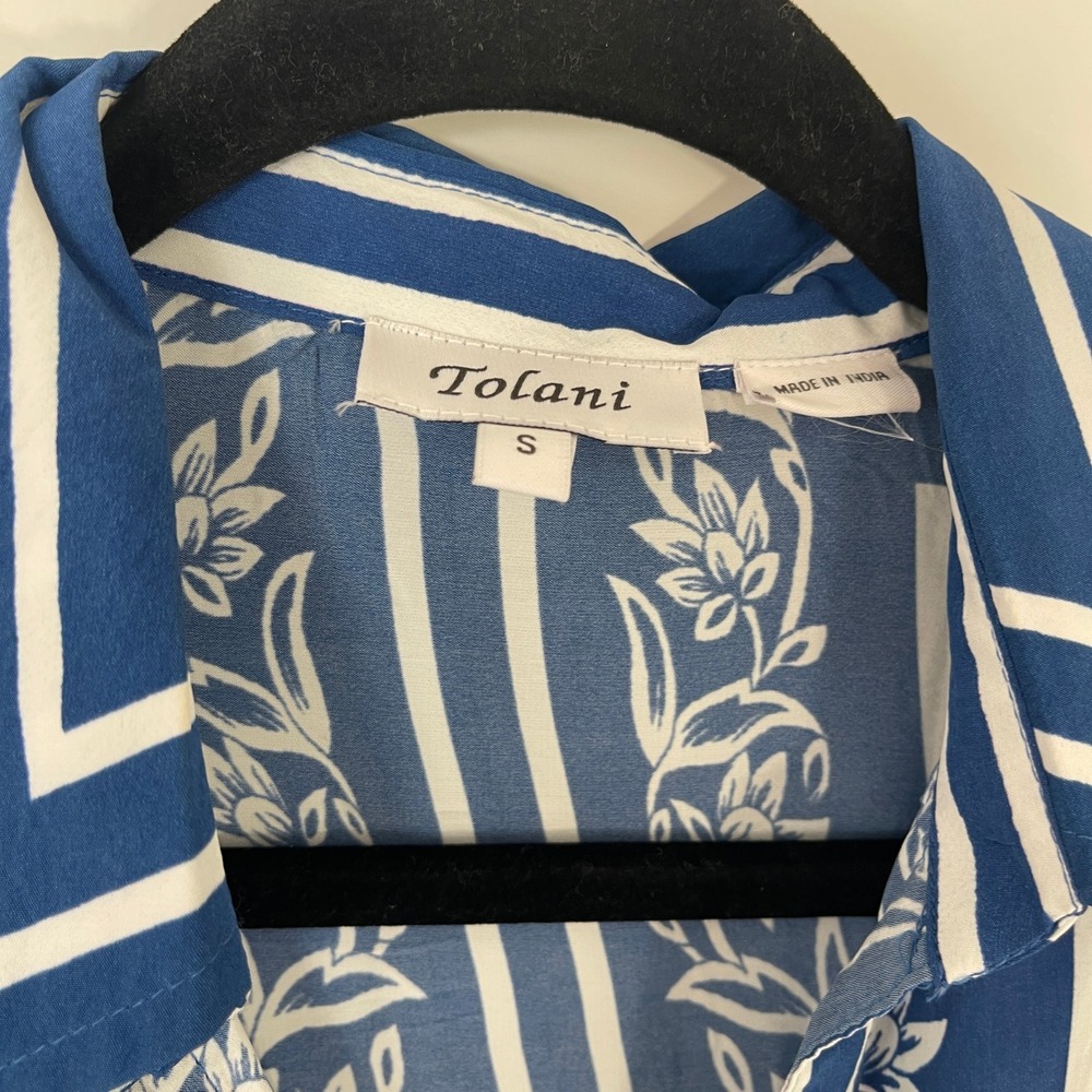 Tolani Onika Arabesque Top Blue White Long Sleeve Button Up Women's Size Small - Picture 3 of 9